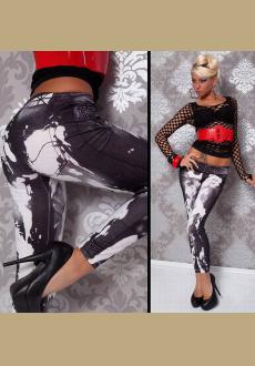 white flower pattern leggings