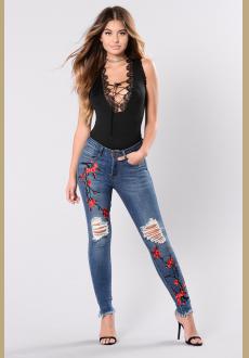 Women's Flower Embroidered Distressed Frayed Hem Skinny Jeans Denim Pants